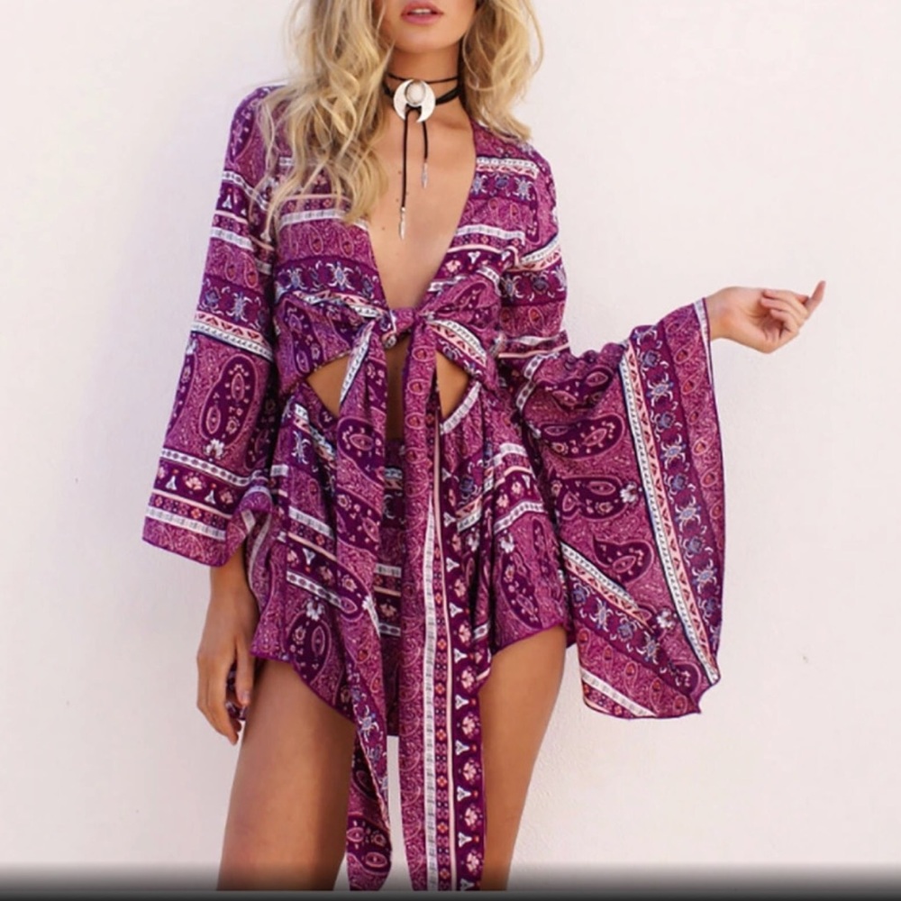 Keyhole Romper - Picture 3 of 8